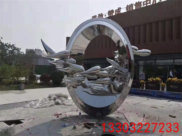不銹鋼鏡面雕塑