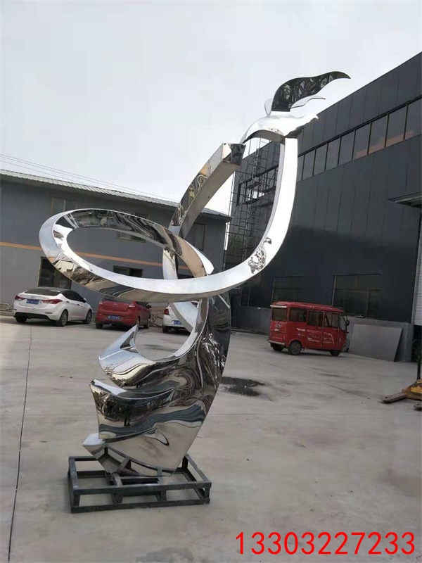 不銹鋼鏡面雕塑
