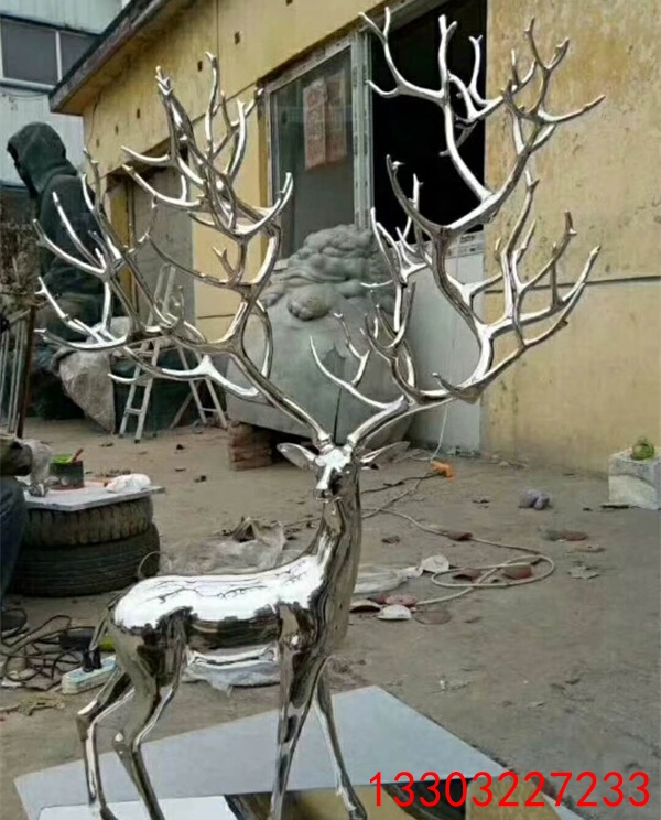 不銹鋼鏡面雕塑