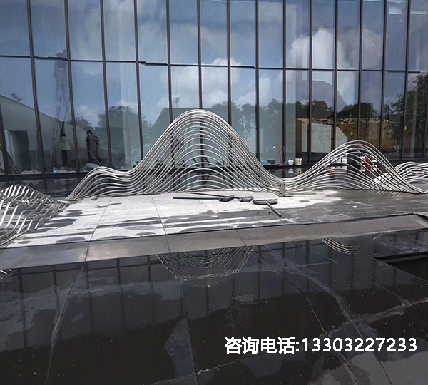 不銹鋼假山雕塑